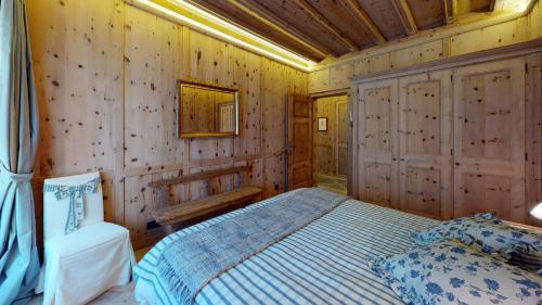 Cama o camas de una habitación en Chesa Pidermann 5