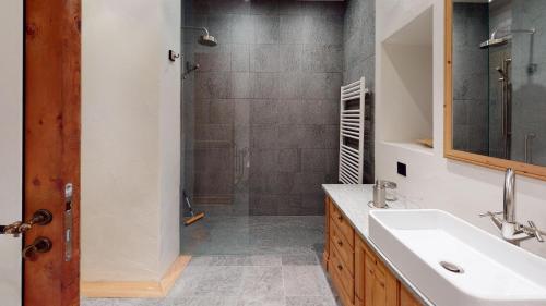 Un baño de Chesa Pidermann 5