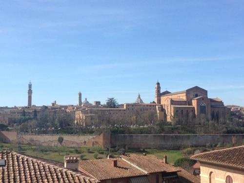 Foto dalla galleria di Affaccio su Siena,vicino al centro, con garage a Siena