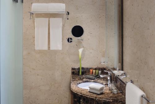 Vonios kambarys apgyvendinimo įstaigoje Mövenpick Al Nawras Jeddah - Family Resort
