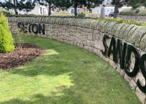 Charming 5-Beds Caravan in beautiful Seton Sands