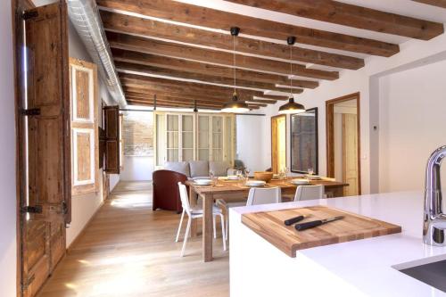 Bellafila Gothic Terrace