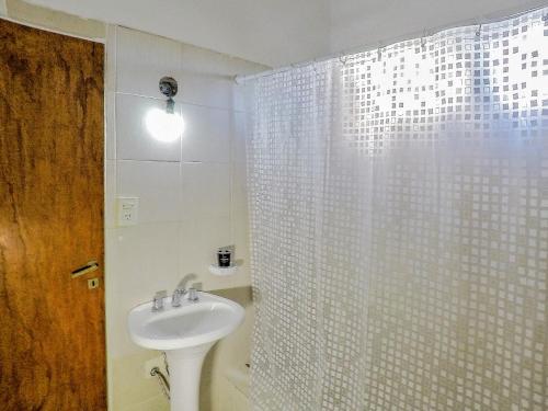 Koupelna v ubytování Sarmiento Monoambiente