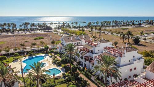 Seaside 3 bedroom Penthouse Next to the Beach in San Pedro