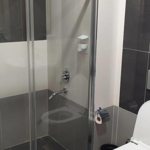 Bilik mandi di İpsala Park Hotel