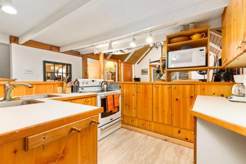 Tom Creek Haus – Photos 4
