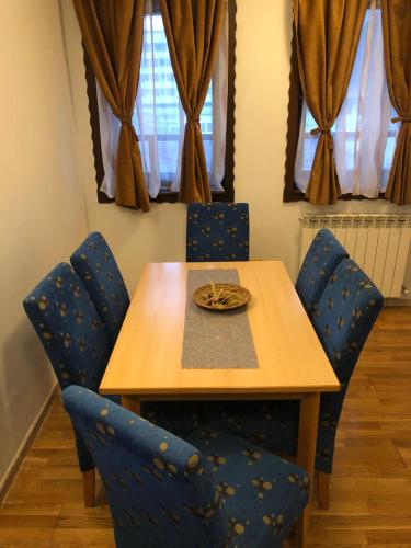 Linden Tree Apartment – Photos 2
