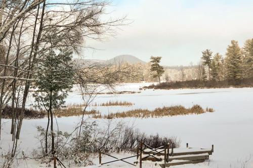 Fotografie z fotogalerie ubytování Happy Moose v destinaci Bridgton