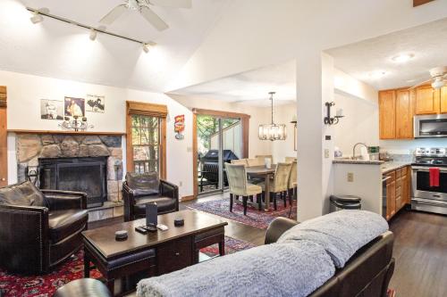 Northridge 412 – Photos 3