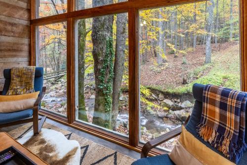 Cascading Creek Cabin – Photos 3