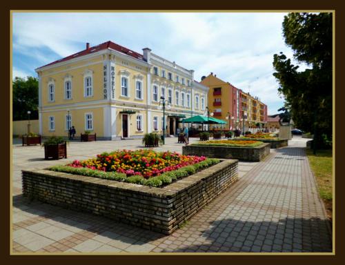 Budynek, w którym mieści się apartament