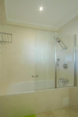 Casa Monte Cristo Apartments - Lime