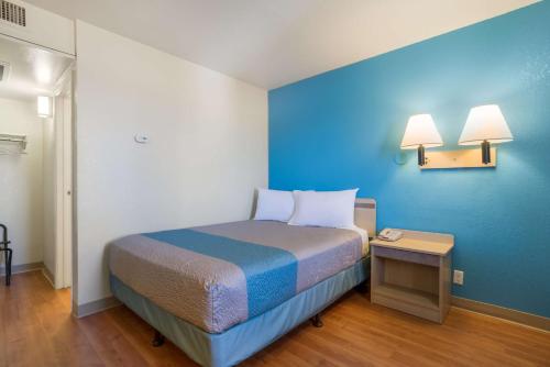 Ένα ή περισσότερα κρεβάτια σε δωμάτιο στο Motel 6-Grand Junction, CO