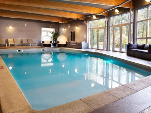 Bazén v ubytování Radisson BLU Balmoral nebo v jeho okolí