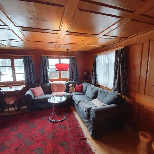 Un lugar para sentarse en Chalet Pagrüeg