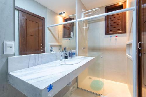 Koupelna v ubytování Mansão Varandas - Luxo à Beira Mar por Carpediem