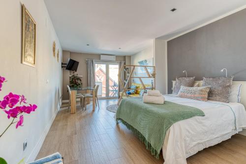 CASITA SUNWAVES- EL 19 DE PADRE CUETO, LAS CANTERAS