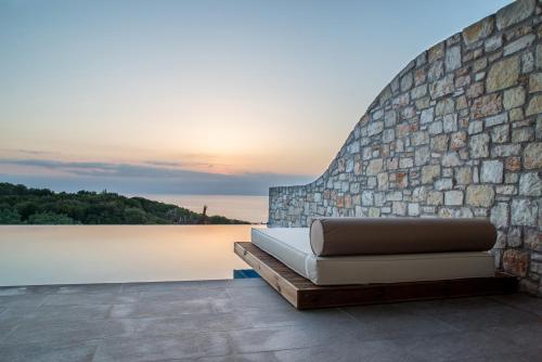 Gallery image of Aliv stone suites & spa in Agios Nikolaos