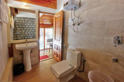 Koupelna v ubytování The Red House