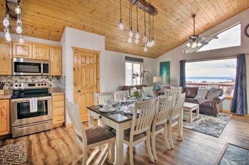 Gambar di galeri bagi Updated Cabin with Views about 1 Mi to Bear Lake! di Fish Haven