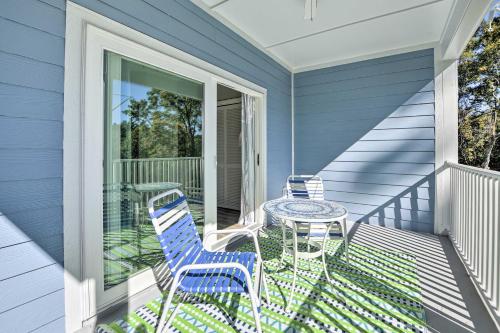 Μπαλκόνι ή βεράντα στο Modern Escape in the Heart of Murrells Inlet