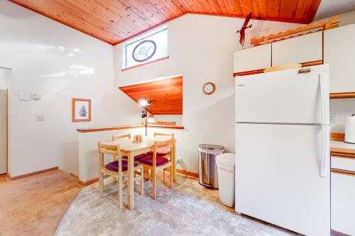 Arcata Townhouse – Photos 3