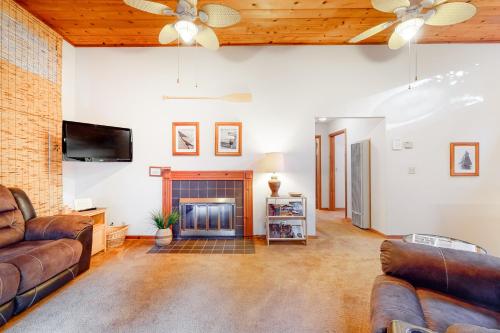 Arcata Townhouse – Photos 4