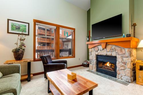 Gallery image of Eagle Springs East 302: Boxelder Suite in Solitude