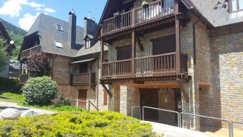 Afbeelding uit fotogalerij van Vielha centro apartamento JOS in Vielha