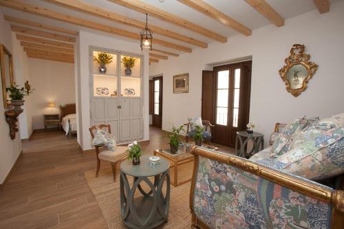 A seating area at Patios de la Riva