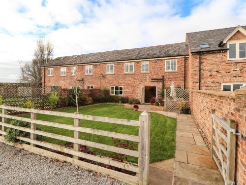 Oulton Barn House – Photos 2