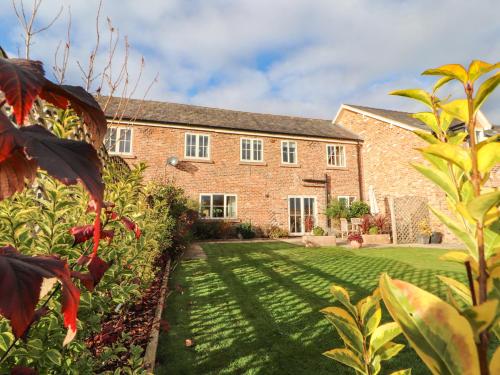 Oulton Barn House – Photos 3
