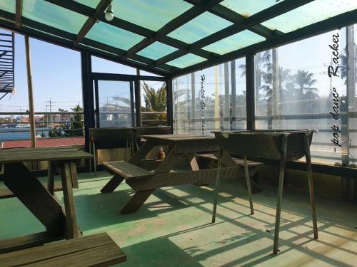 Castle Pool Resort – Photos 5