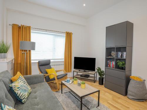 1 Avondale House – Photos 4