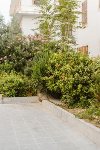 Manolis Loft Apartment, Rhodes Town