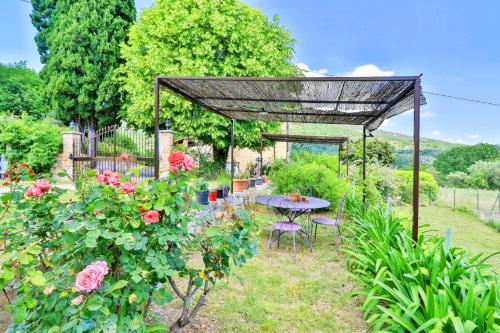 Appartement confortable au Bar-sur-Loup 40 m² avec jardin privatif