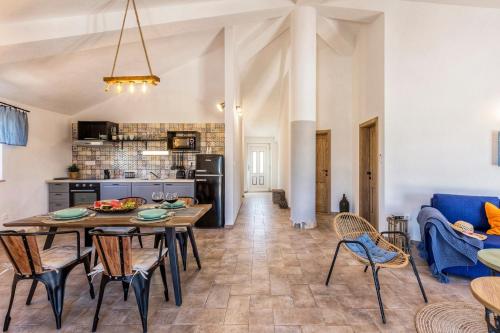 Beautiful villa Big Hobbit 1 – Photos 3