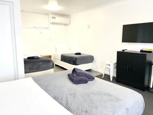 Μια τηλεόραση ή/και κέντρο ψυχαγωγίας στο Avenue Motel
