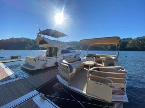 Afbeelding uit fotogalerij van AQUADOURO Yacht RADAMES - Sleep Boat Experience in Castelo de Paiva