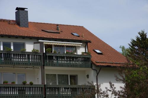 Das Gebäude in dem sich die Ferienwohnung befindet