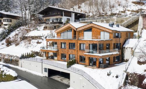 Apartments Adlerhorst Top 2 Zell am See with private sauna and in summer Zell am See Kaprun summercard