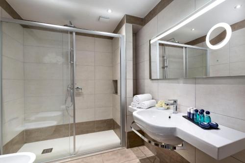 Gallery image of I Giardini di Cala Ginepro Hotel Resort in Cala Liberotto