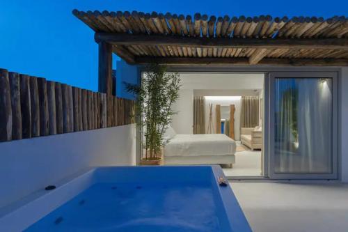 Boho Sapiens Marina - Royal Suite, Adamas Port
