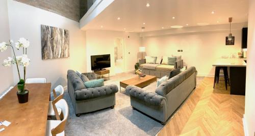 Gambar di galeri bagi Home Crowd Luxury Apartments - Park View di Doncaster