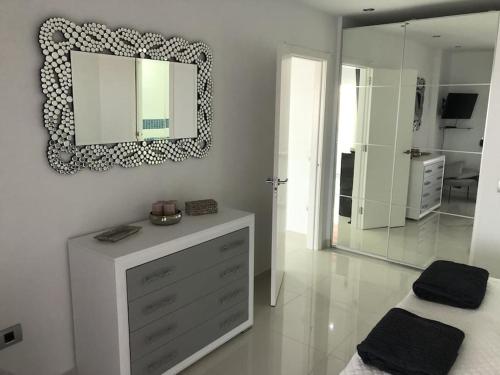 Fotografie z fotogalerie ubytování Apartamento con impresionantes vistas y piscina v destinaci Adeje
