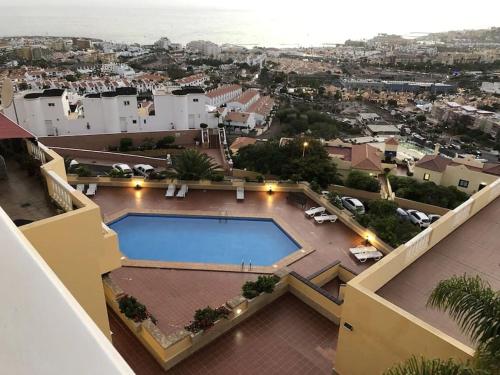 Apartamento con impresionantes vistas y piscina