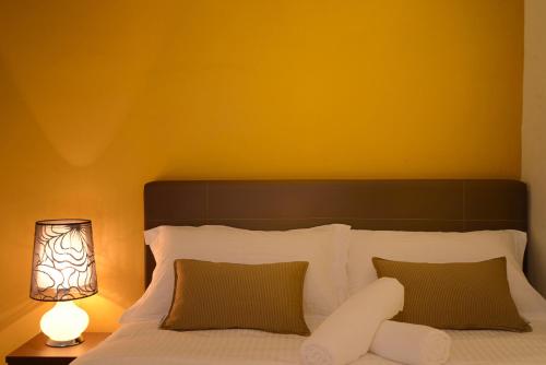 Postel nebo postele na pokoji v ubytování Season Inn Langkawi Motel