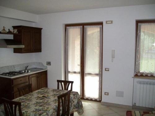 Η κουζίνα ή μικρή κουζίνα στο La Collina Del Sagrantino