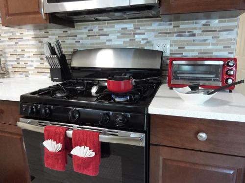 Family or Couple Winter RETREAT near Airport & Cruise Port & Beaches