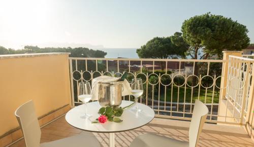 Gallery image of Perla Del Golfo Resort in Terrasini